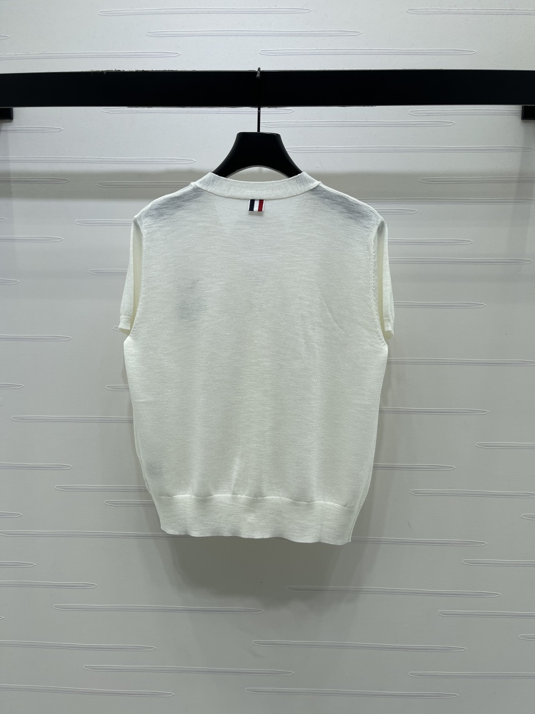 Women's short sleeves
